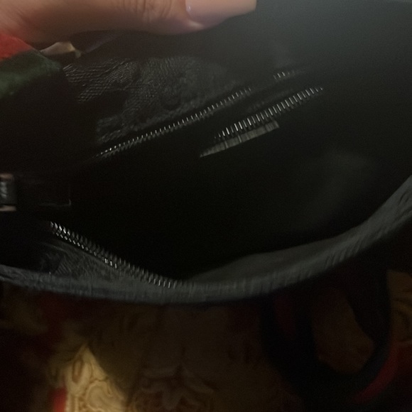 Vintage Gucci crossbody black with classic webbing - Picture 5 of 8